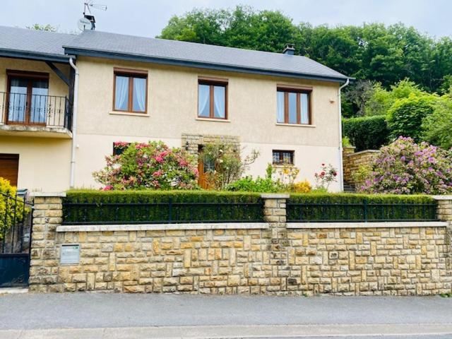Gite La Mie De Pain Bogny-sur-Meuse Exterior foto